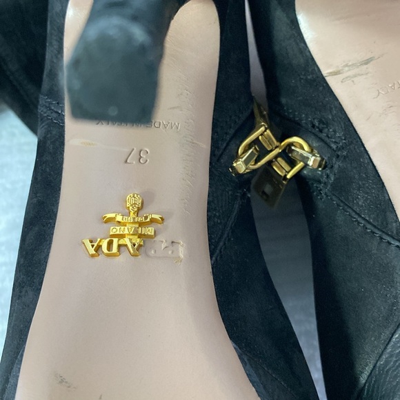 Prada black size37 usa7 leather like suede - Picture 10 of 16